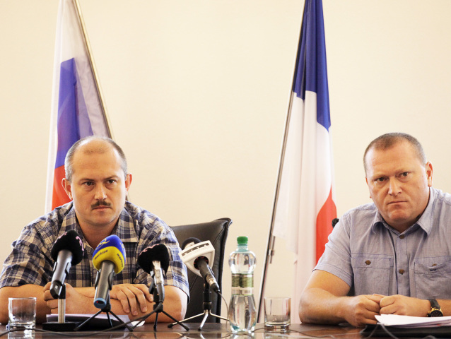 Marian Kotleba, Miroslav Belička, Banská bystrica, župan, nemocnica, Zvolen, tlačovka