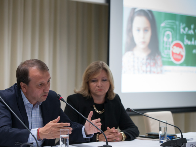 Oľga Pietruchová, Jozef Burian, rodová rovnosť, ministerstvo práce,