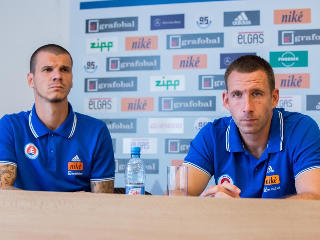 Juraj Halenár, Dušan Perniš