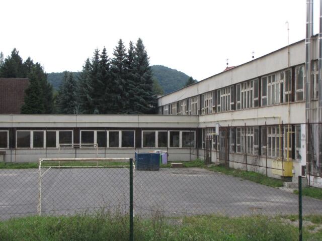 škola Jána Bakossa, Banská Bystrica