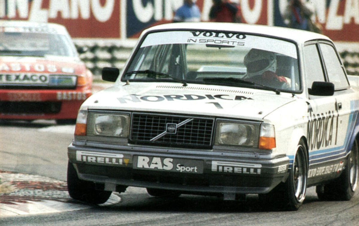 Volvo 240