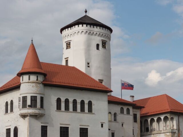 Budatín, hrad, veža