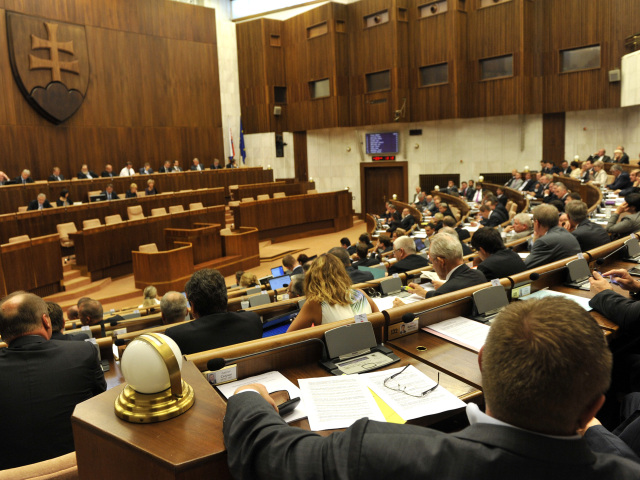 rokovanie, parlament, poslanci, NR SR
