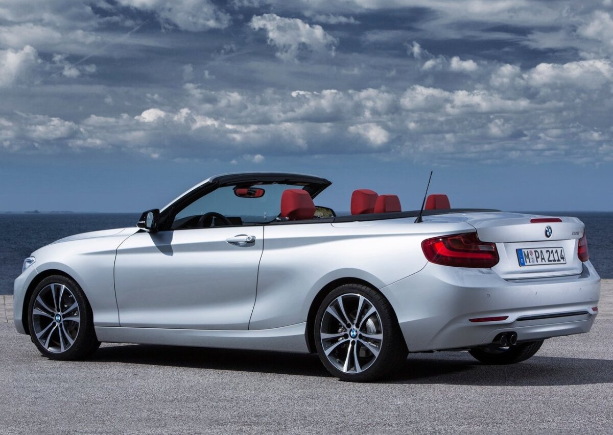 BMW 2 Cabrio - 2015