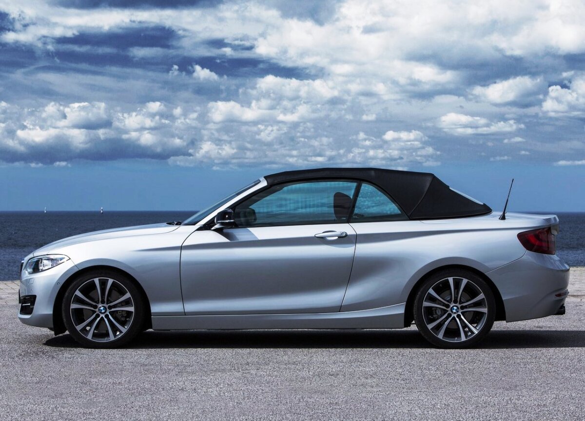 BMW 2 Cabrio - 2015