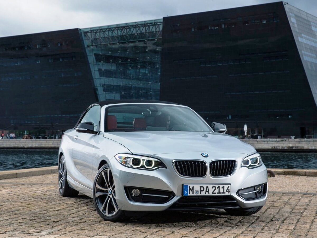 BMW 2 Cabrio - 2015