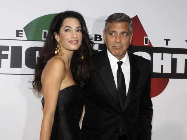 Herec George Clooney a jeho snúbenica - právnička Amal Alamuddin.