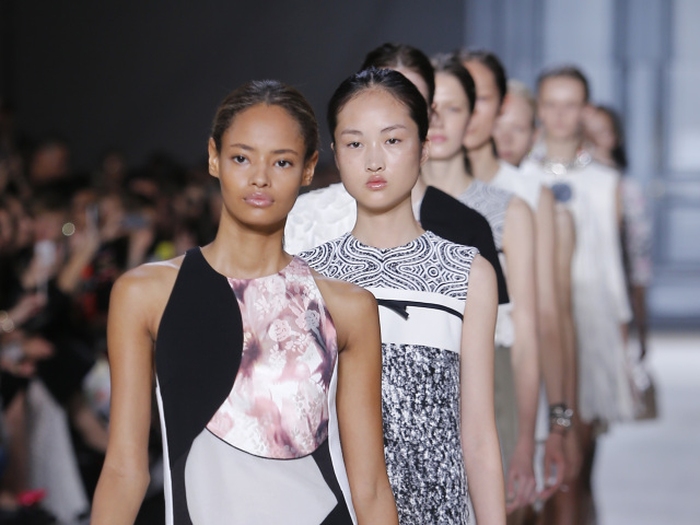 Giambattista Valli - jar-leto 2015 - Paríž - trendy