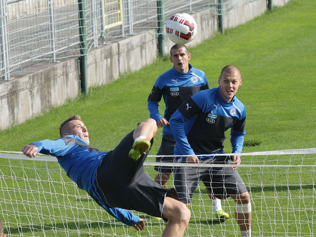 Juraj Kucka, Martin Škrtel, Viktor Pečovský