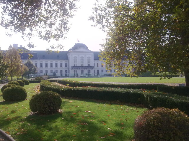 Prezidentský palác, Grassalkovichova záhrada, Bratislava