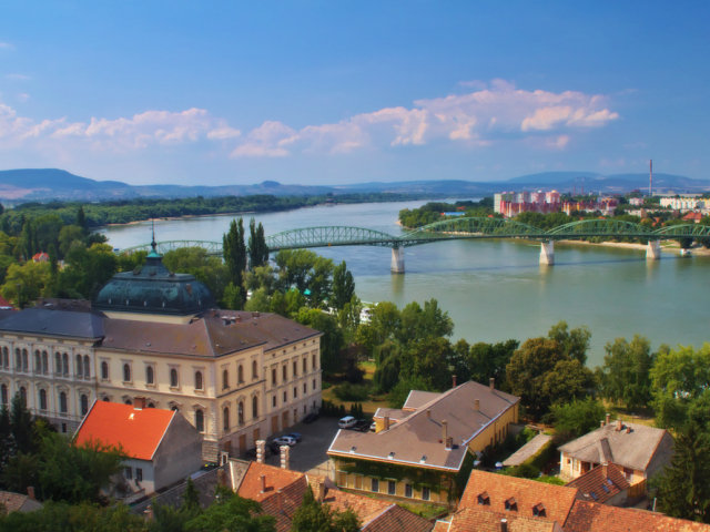 Štúrovo, Ostrihom