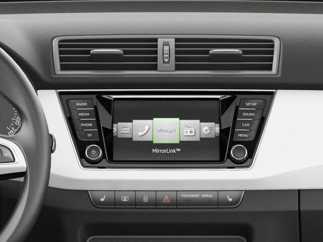 Škoda - MIrrorLink, SmartGate