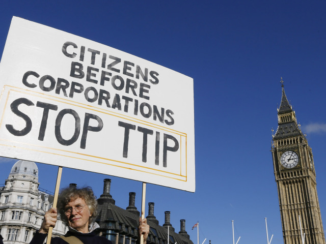 TTIP, protesty, Británia