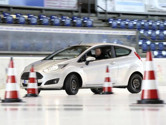 ADAC - test zimných pneumatík 2014