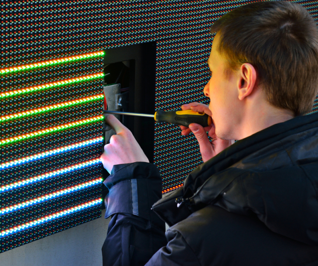 LED, diódy, CNT