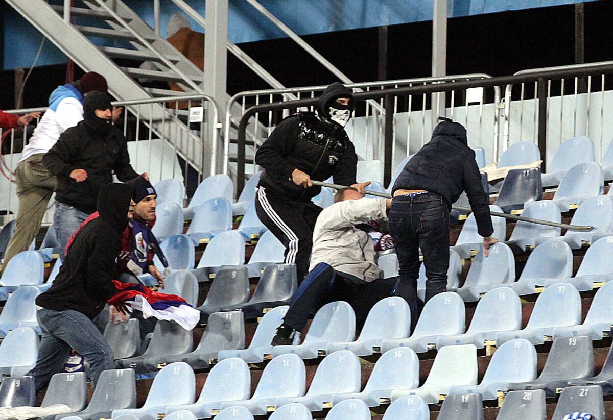 Slovan - Sparta, bitka, fanúšikovia
