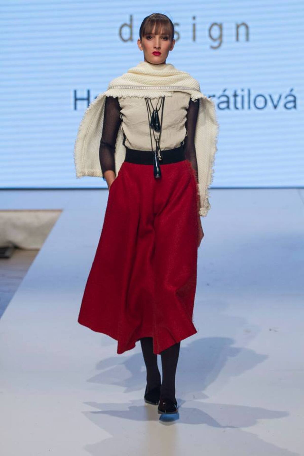 Fashion Live! 2014 - trendy - asymetria a vrstvenie