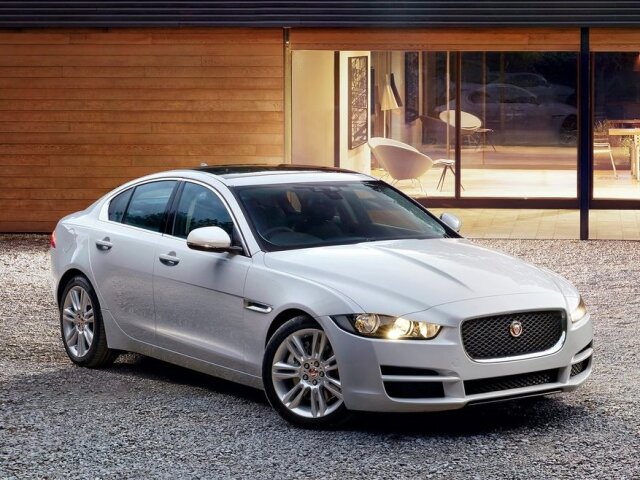 Jaguar XE - 2015