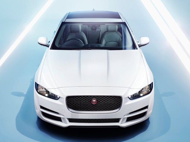 Jaguar XE - 2015