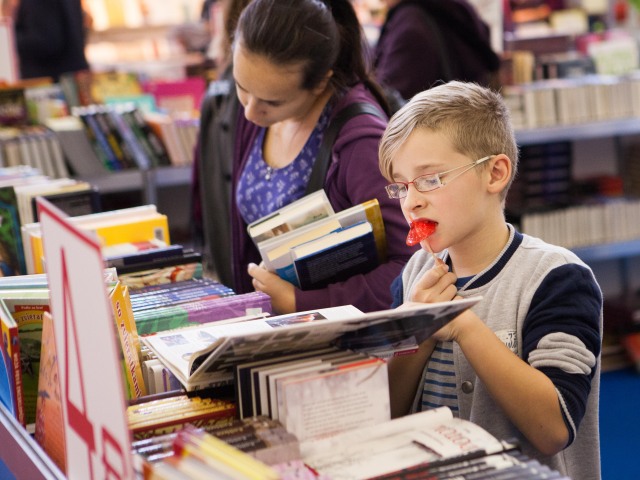 Bibliotéka ponúkne knihy aj pre malých čitateľov.