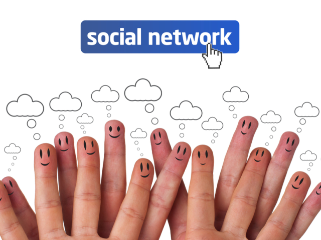 sociálna sieť, Facebook, Twitter, komunikácia, internet,