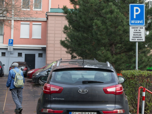 parkovanie, státie, Bratislava, autá