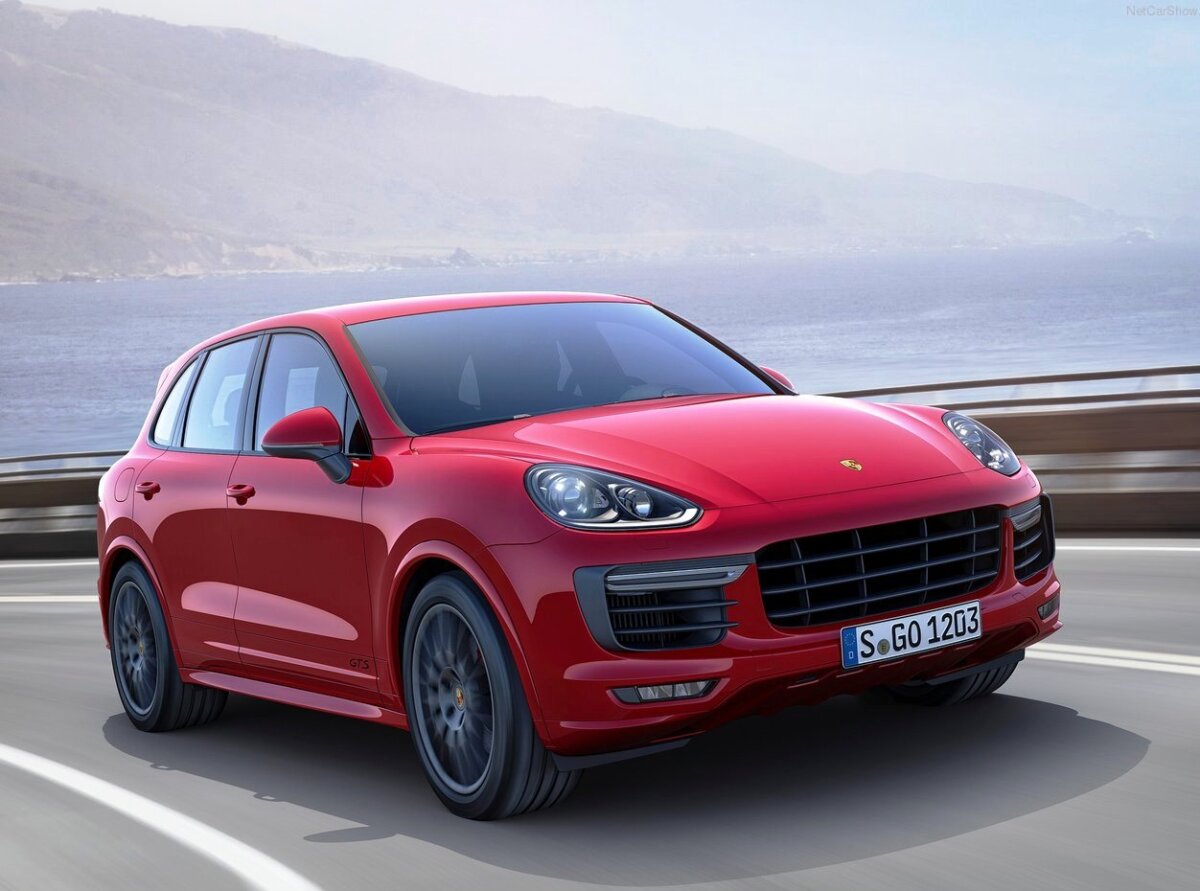 Porsche Cayenne GTS - 2015