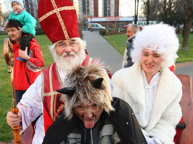 Mikuláš, anjel, čert