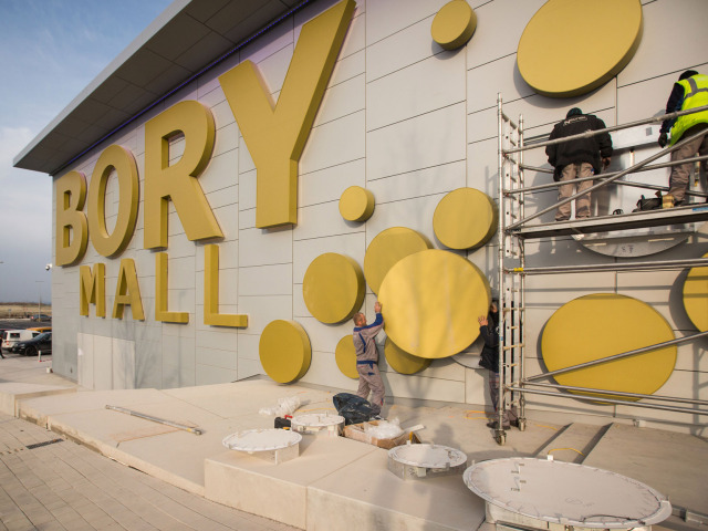 Nákupné centrum Bory Mall