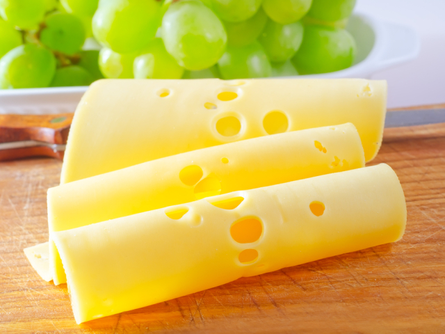 syr, hrozno, pohostenie