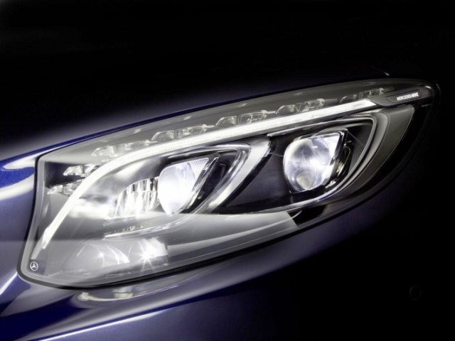 Mercedes-Benz - svetlá Multibeam LED