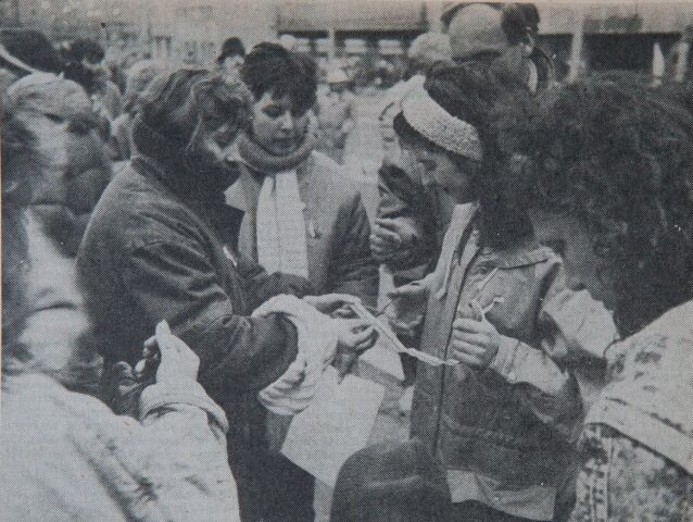 november 1989, Nežná revolúcia, Bratislava, študenti, trikolóra