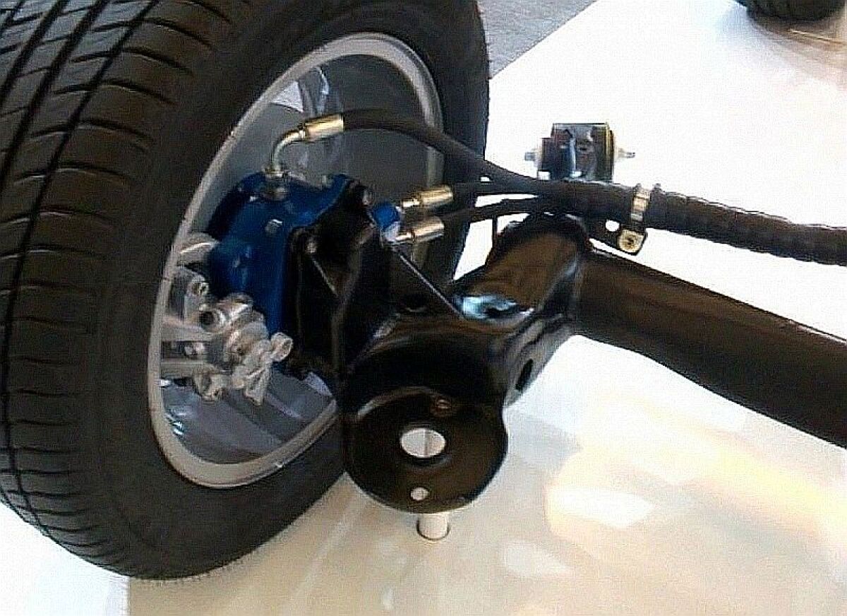 Poclain Hydraulics - hydraulické 4x4