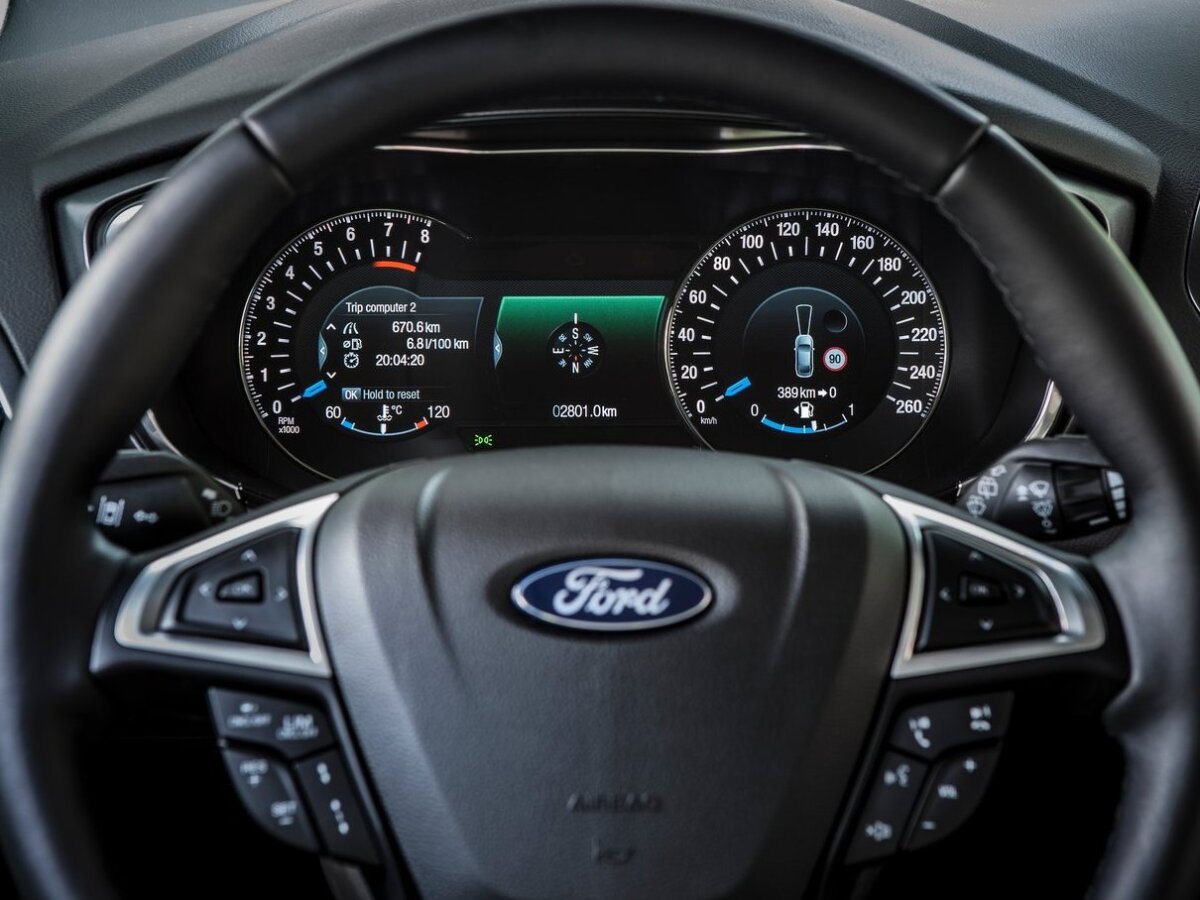 Ford Mondeo - 2015