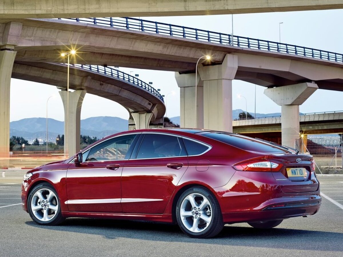 Ford Mondeo - 2015