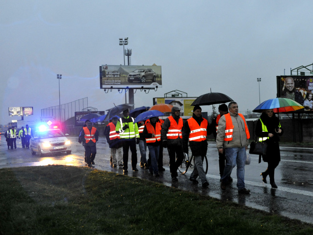 Dunajská Lužná, protest, blokáda, doprava, cesty, autá,