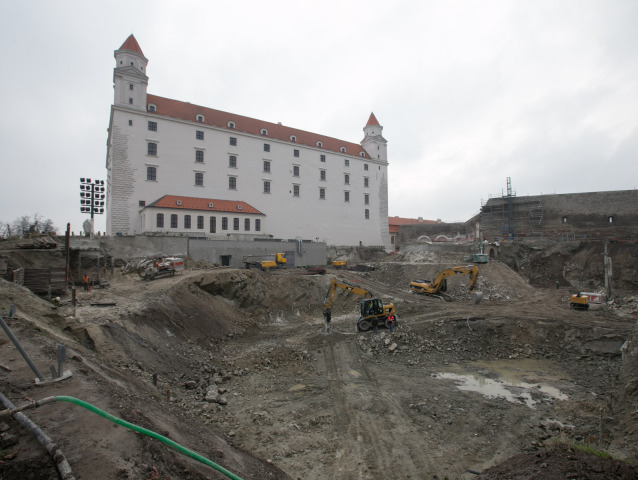 Bratislavský hrad, stavba garáže,
