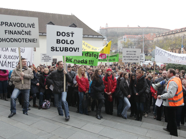 protest, súdy