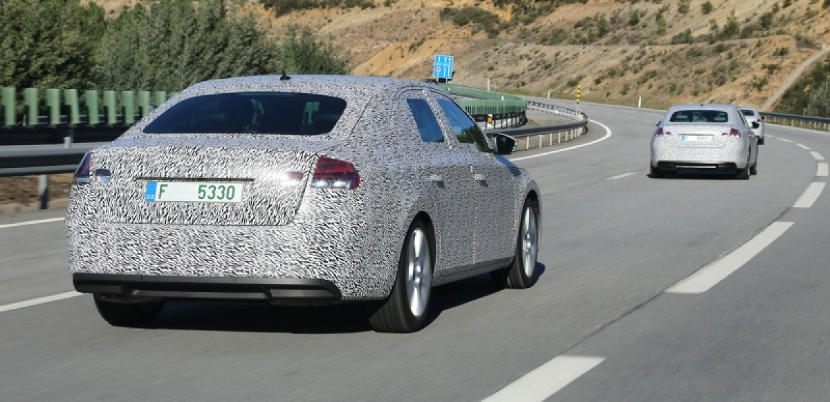 Škoda Superb - 2015