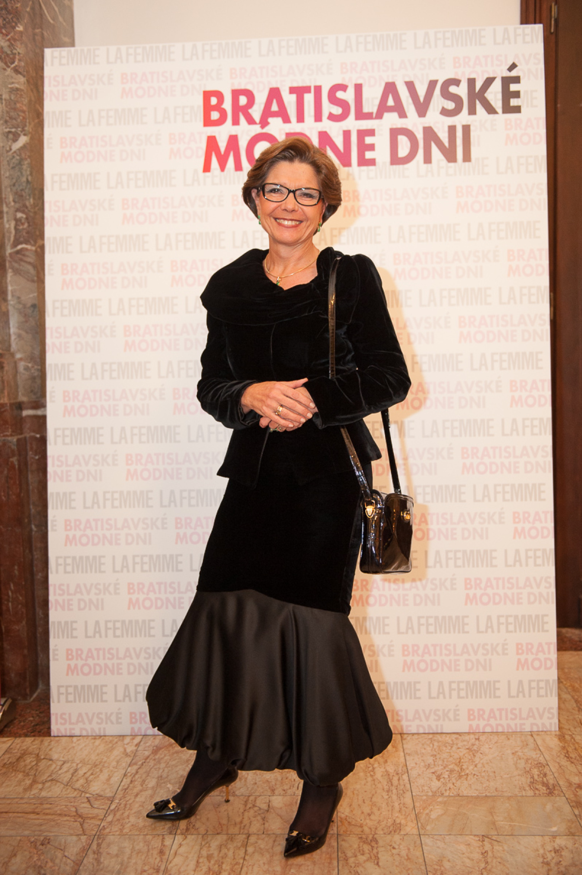Regina Ovesny Straka