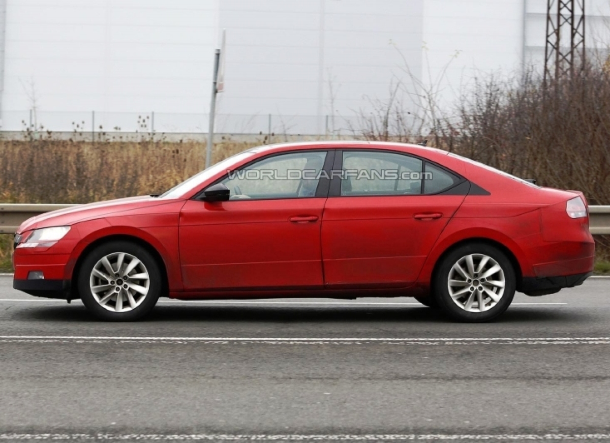Škoda Superb - 2015
