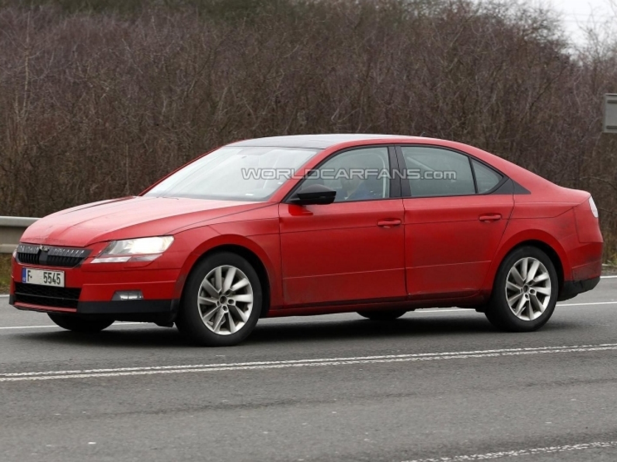 Škoda Superb - 2015