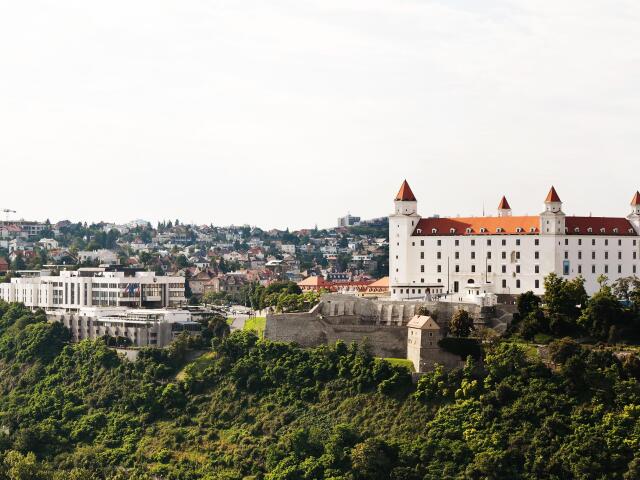 Bratislava, panoráma, hrad, parlament