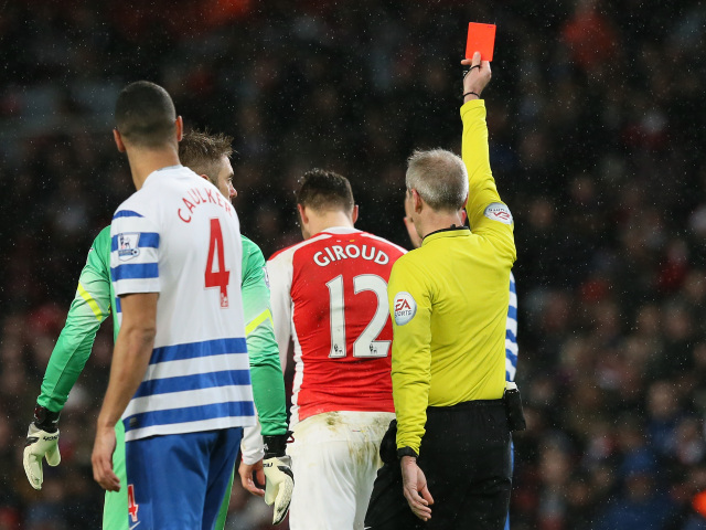 Oliver Giroud, Arsenal, červená karta