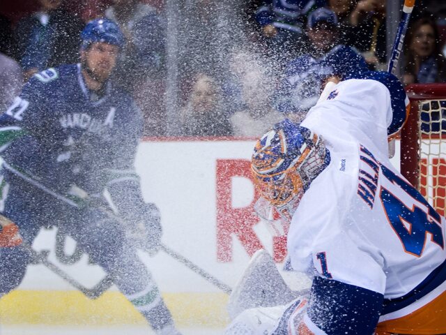 Jaroslav Halák, Daniel Sedin