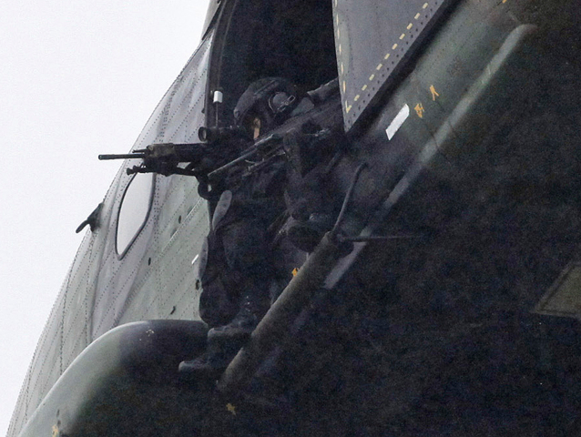 Charlie Hebdo, islamisti, útok, teroristi, policajti, akcia, Francúzsko, Paríž, letisko, tlačiareň, helikoptéra