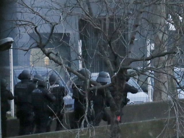 Paríž, streľba, teror, polícia