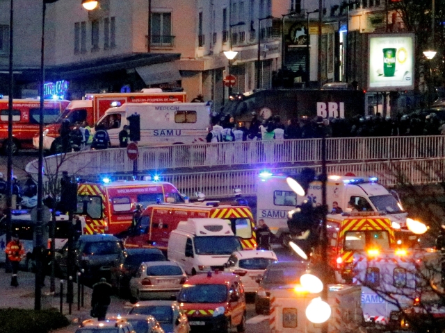Paríž, teror, rukojemníci, polícia, supermarket