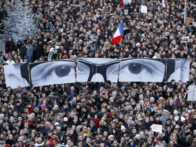 Paríž, pochod