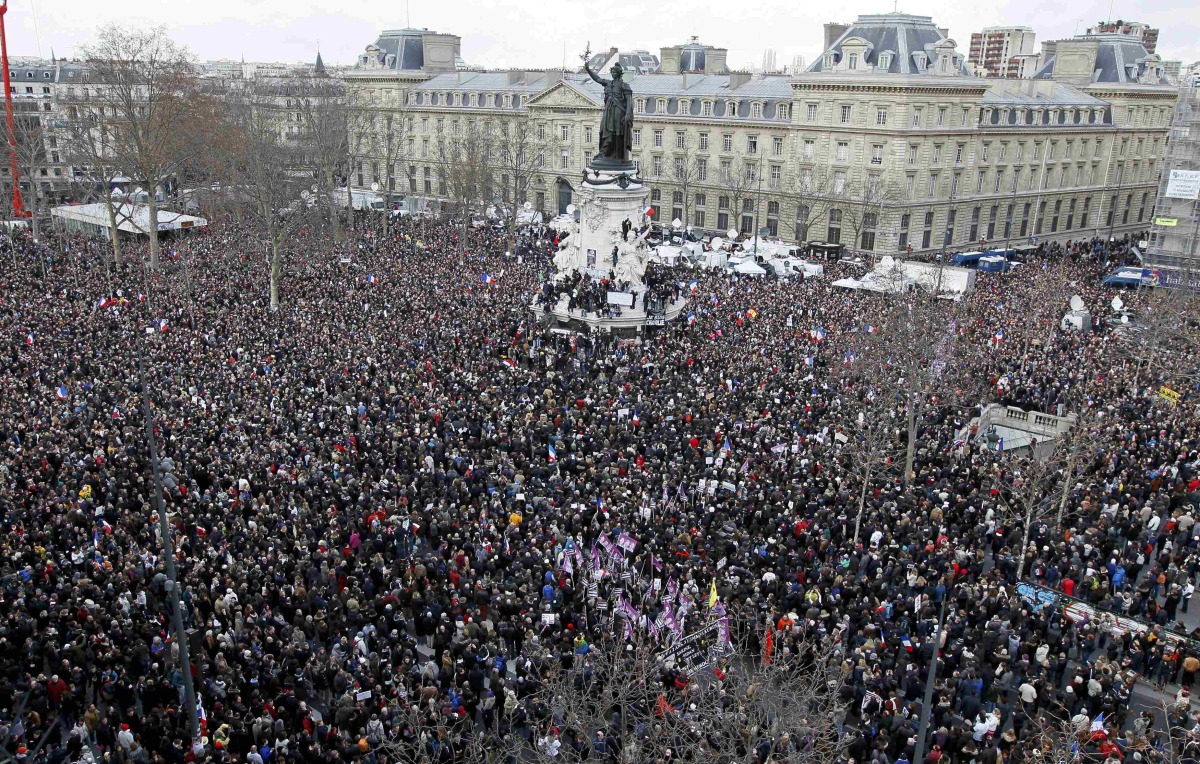 Paríž, pochod